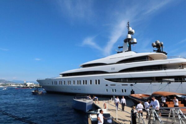 IJE, il gigayacht da 108 metri di Benetti, ammiraglia del MYS 2021
