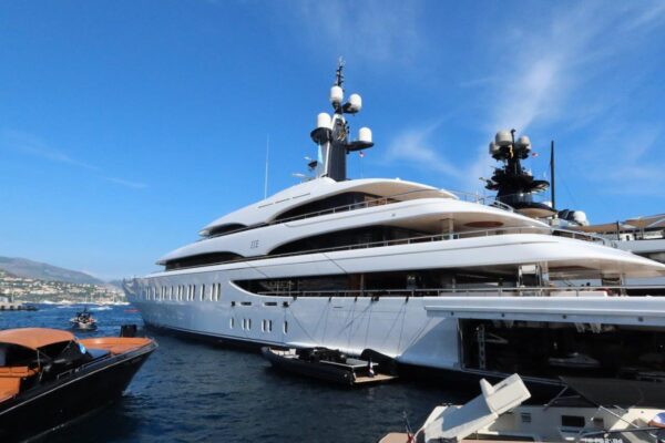 Yacht IJE di Benetti ammiraglia del MYS