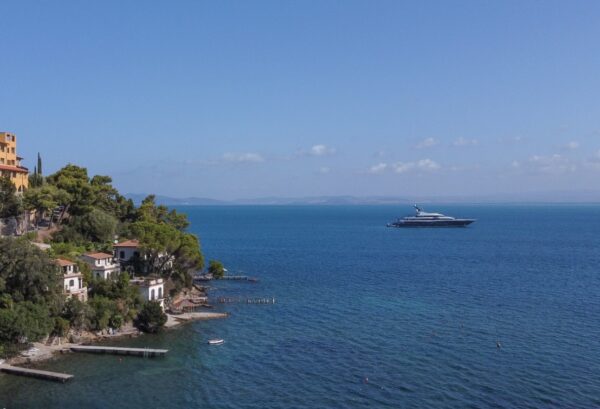 Megayacht Phoenix 2