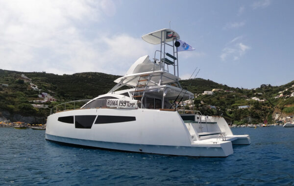 C Cat 40 Power Fish di C-Catamarans