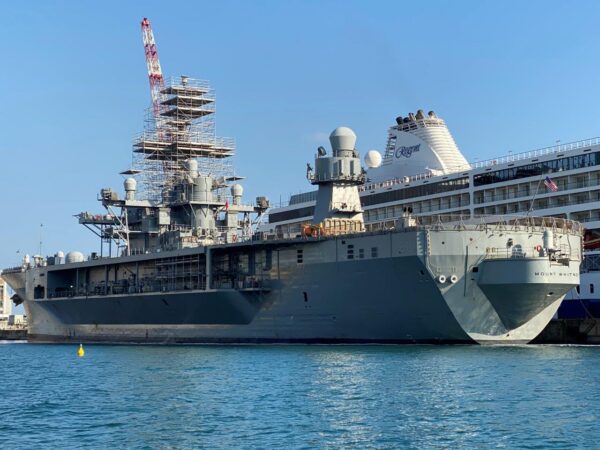 Uss Mount Whitney a Genova