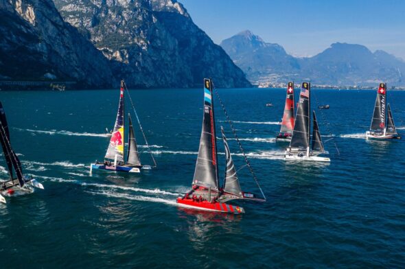 GC32 Racing Tour