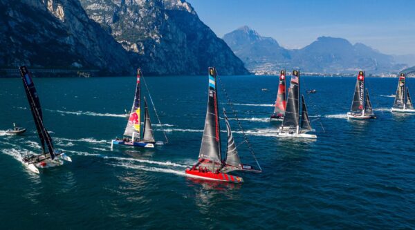 GC32 Racing Tour