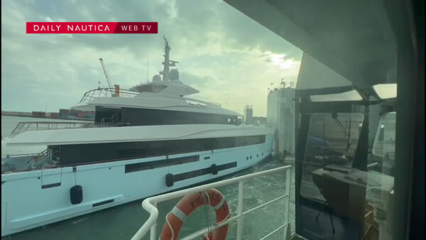 Incidente megayacht Marina di Carrara