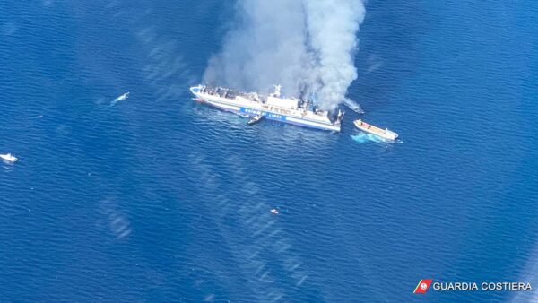 Incendio a bordo del traghetto di Grimaldi Lines