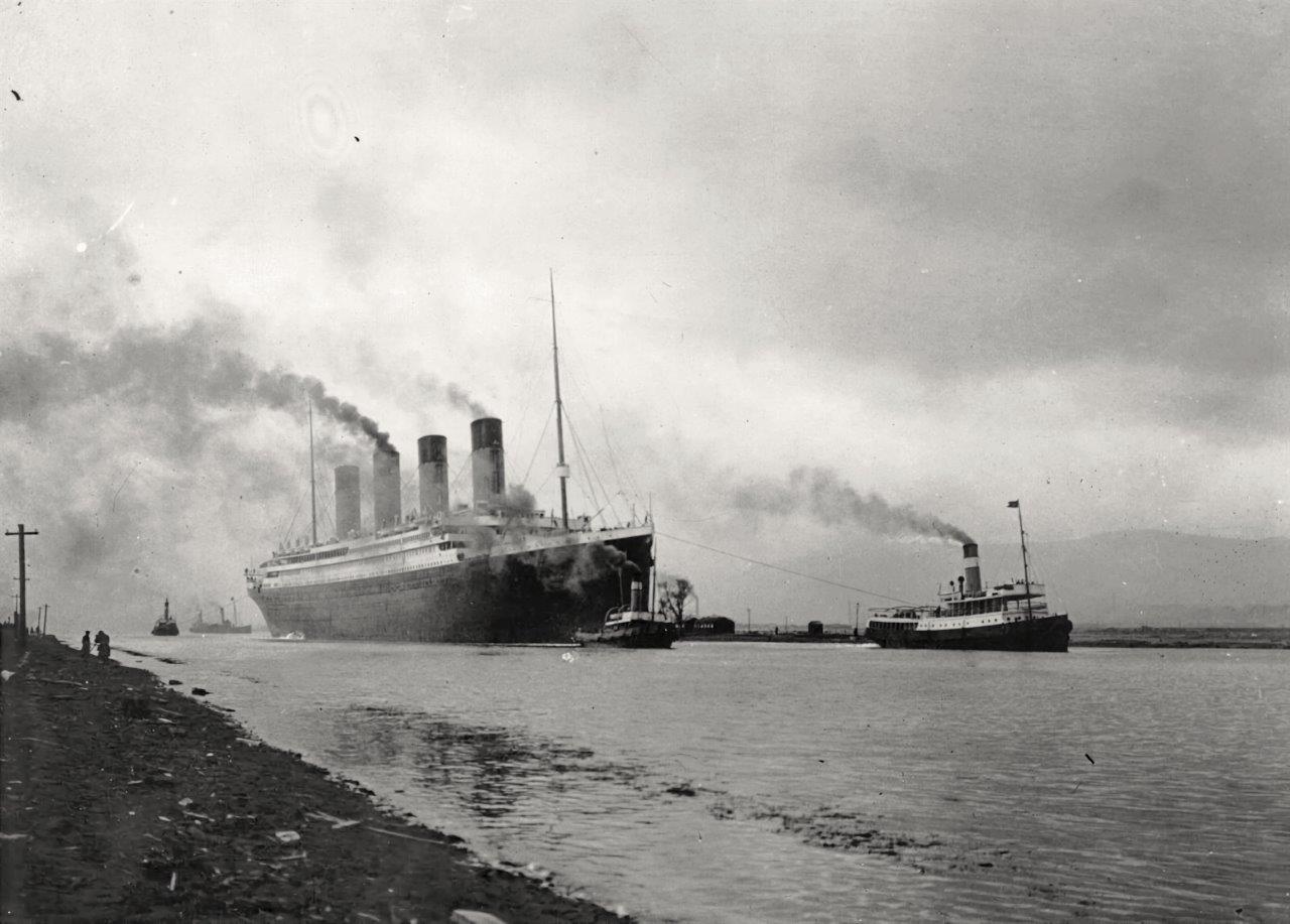 ricerca Titanic - RMS_Titanic_sea_trials_April_2,_1912 fonte wikipedia