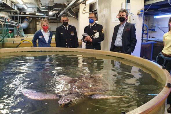 visita area curatoriale Acquario di Genova ammiraglio Liardo e presidente Costa