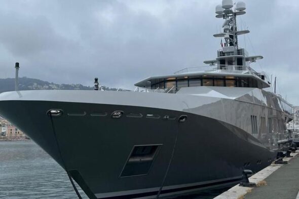 Il mega yacht SKAT a Genova