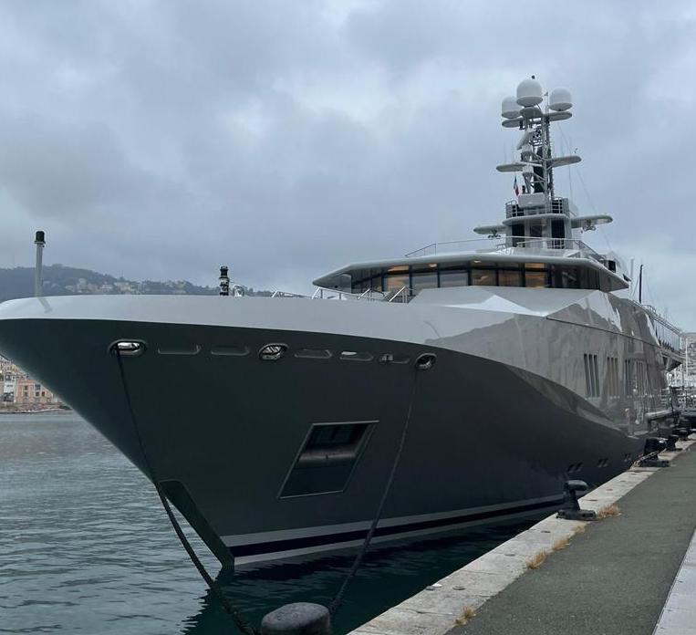 Il mega yacht SKAT a Genova