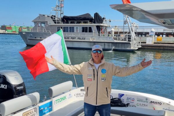 Sergio Davì da Palermo a Los Angeles in gommone