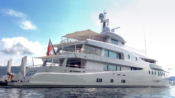 Il megayacht Stardust a Portofino