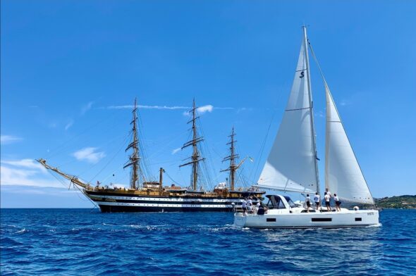 Lo Yacht Club Cala dei Sardi accoglie Nave Vespucci