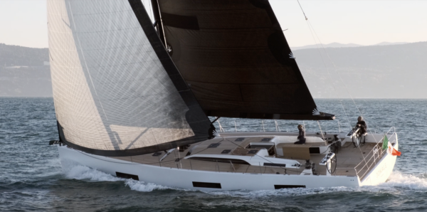 Solaris 60 photo credit: www.solarisyachts.com