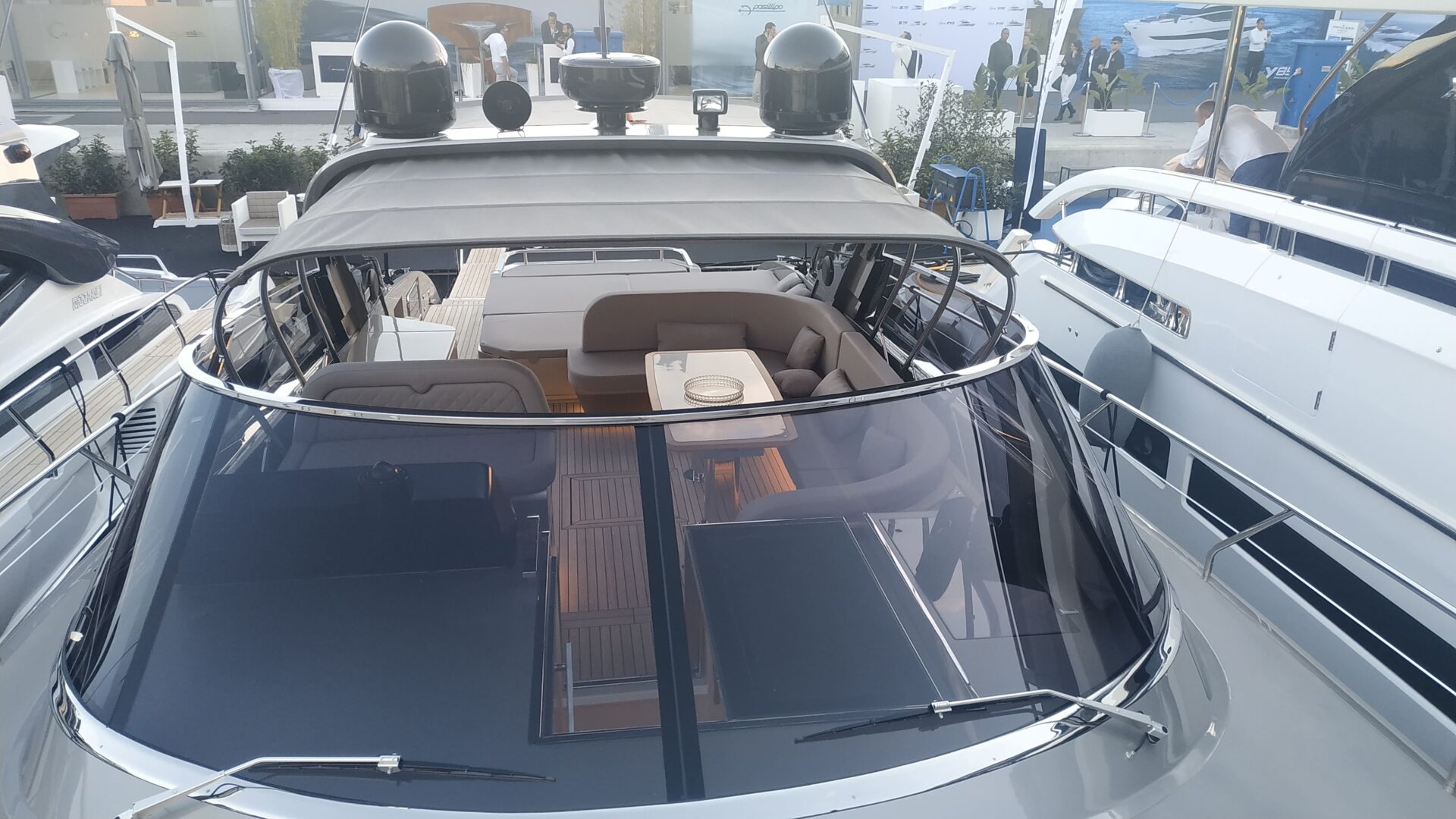 copertura custom OPAC per il nuovo GR Sessantatre di Rizzardi Yachts