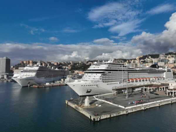 due navi Msc Crociere giri del mondo