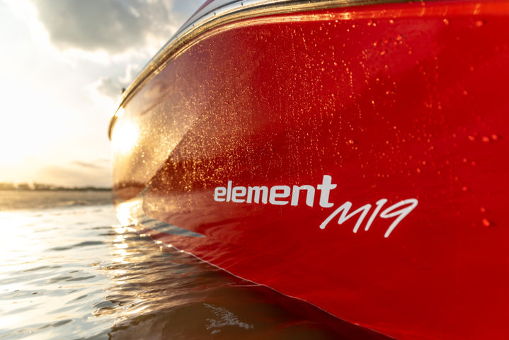 Element M19 Bayliner