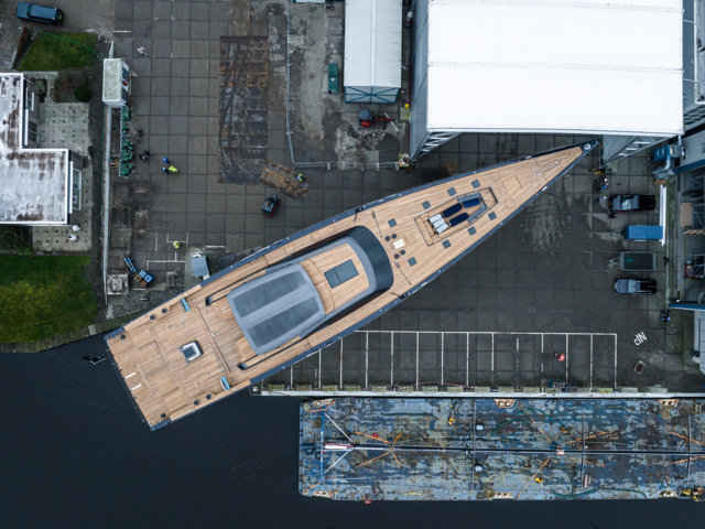 Royal Huisman project 405 Nilaya - photo by Tom van Oossanen vista aerea scafo