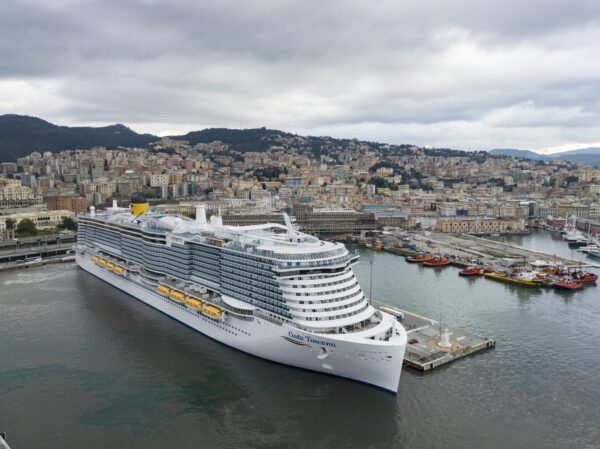 Costa Toscana a Genova