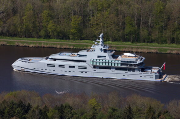 Lurssen Norn delivery ©Carl Groll