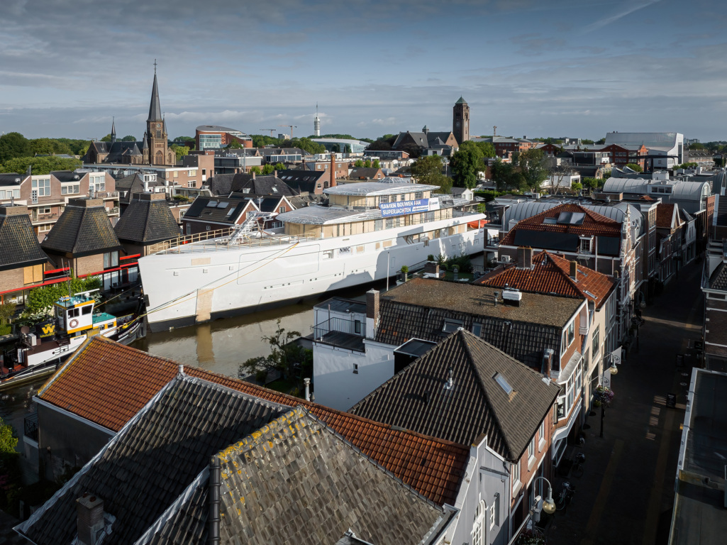 Project 825 Feadship