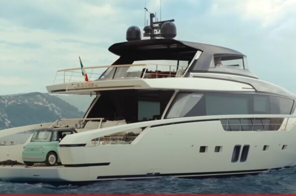yacht valentino rossi 2023
