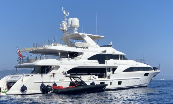 megayacht lady lilian