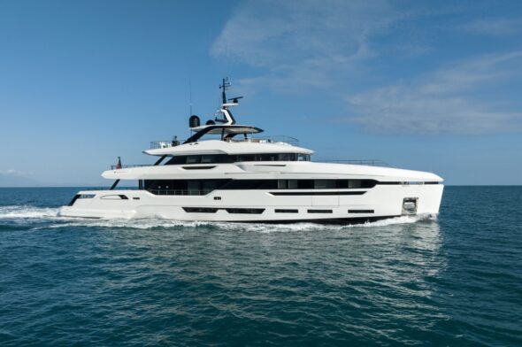 On board the M/Y “Lee” by Baglietto: the colossal of the seas designed by Stefano Vafiadis – Video by DN