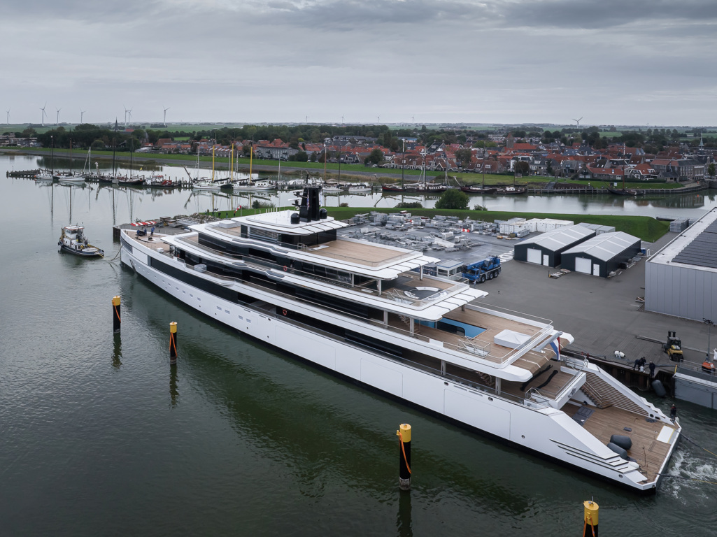 Feadship Project 1011