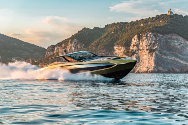 Tecnomar for Lamborghini 63