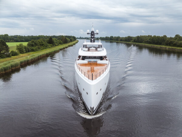 Lürssen deliver “Haven”: one of the largest three-deck yachts in the world