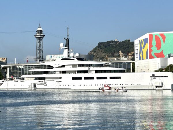 superyacht vava ii barcellona