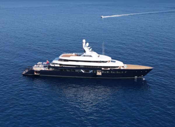 superyacht Lonian Portofino