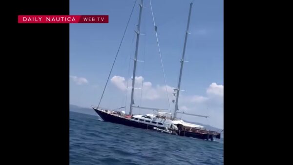 tamarita incagliato in grecia