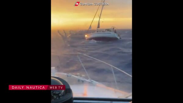 barca a vela naufraga in Sicilia