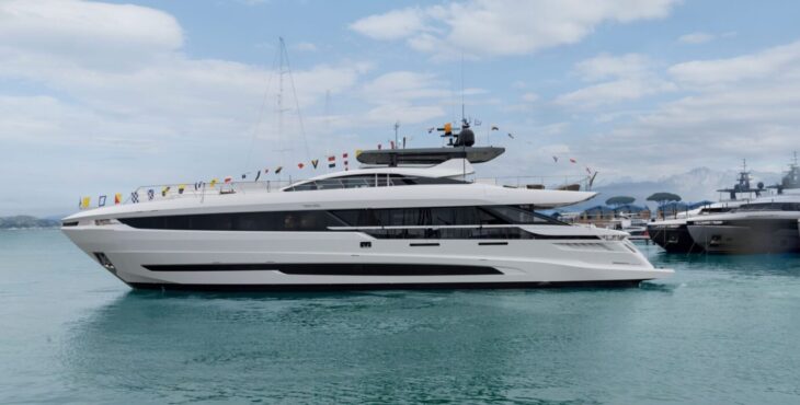 The eleventh unit of the Mangusta GranSport 33 launched