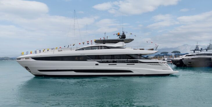Mangusta GranSport 33