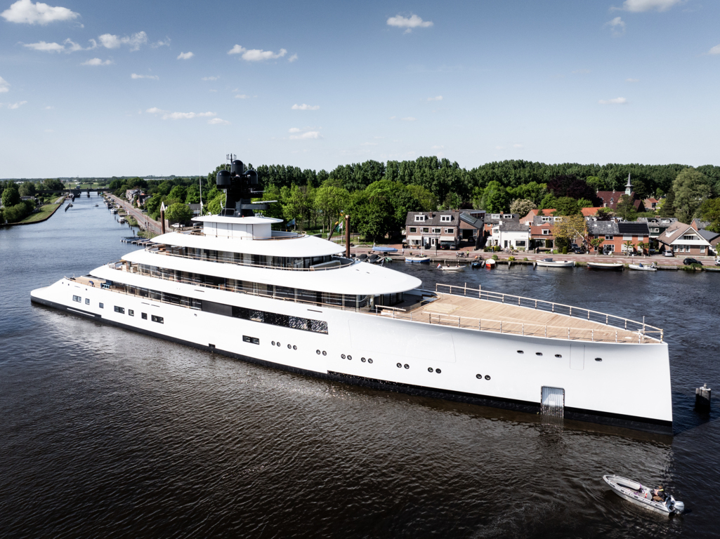Project 824 Feadship