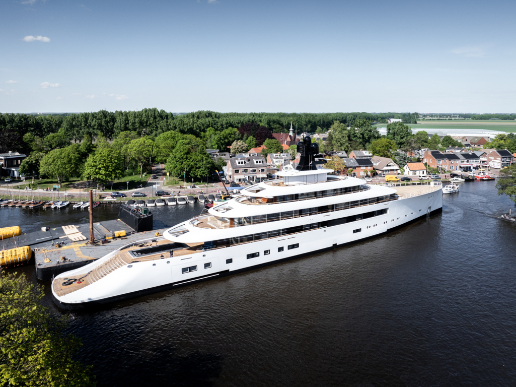 Project 824 Feadship