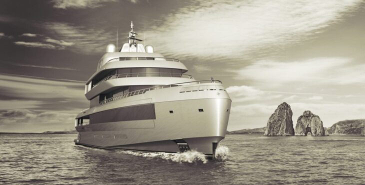 Megayacht Admiral 72 disegnato da Giorgio Armani