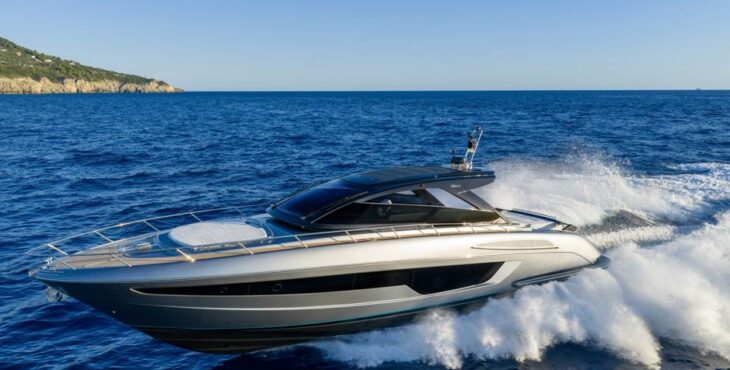 Riva 58′ Capri: il nuovo open dal look sportivo e dall’anima glamour