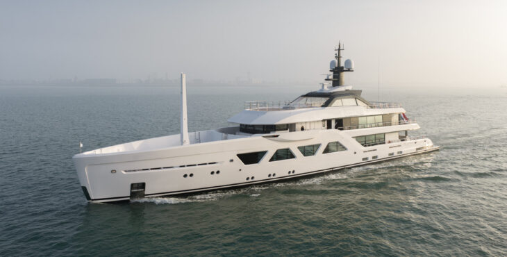 Amels 60 Damen Yachting